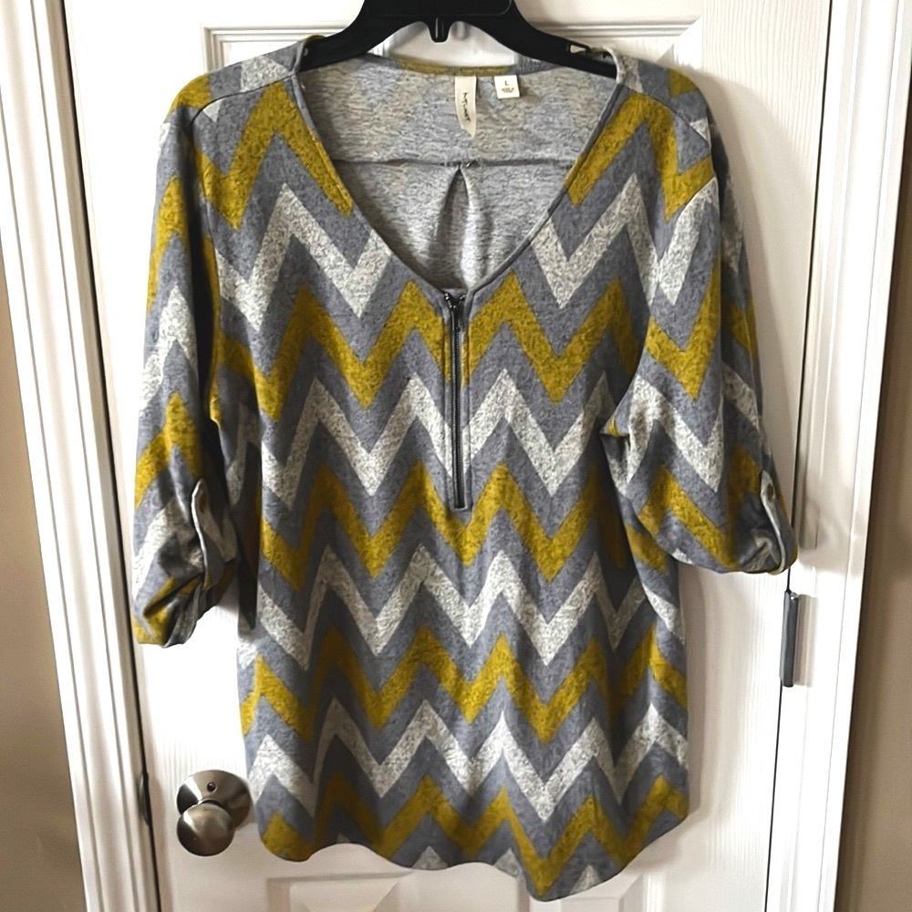 Gray Mustard White Chevron Tunic Sweater Large